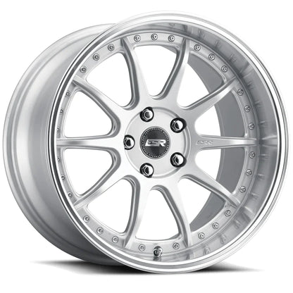 ESR CS12 Hyper Silver - 18x8.5 | 5x120 | +30 | 72.6mm